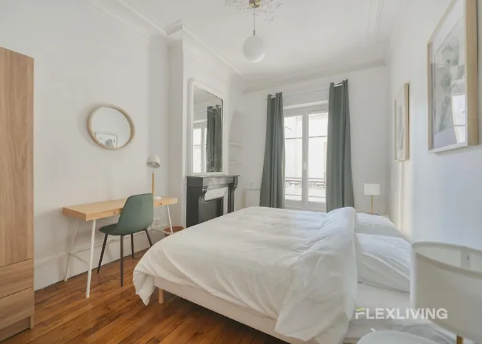 Casa de Férias Cozy In Alesia 14th Paris