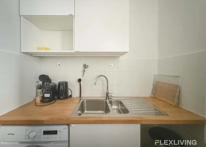 Casa de Férias Cozy In Alesia 14th Paris